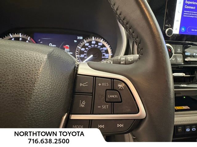 Used 2023 Toyota Highlander XLE image 20