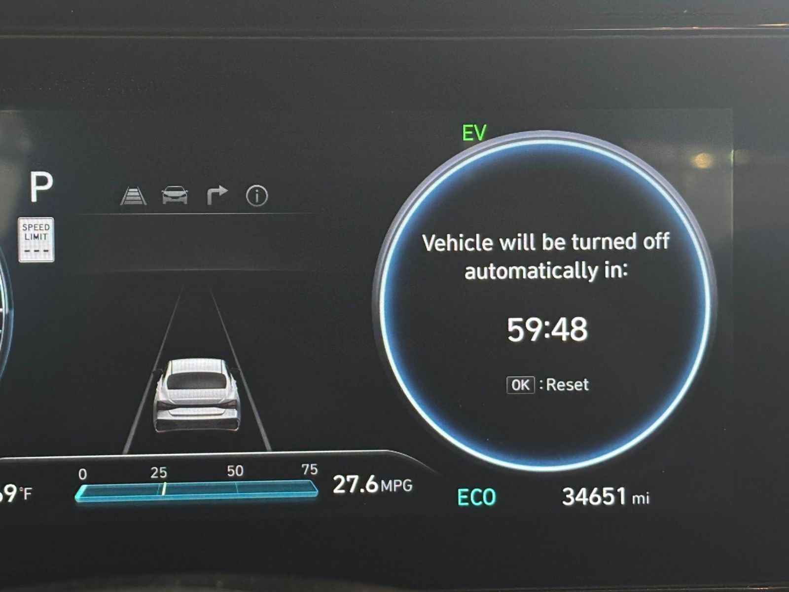 Used 2025 Hyundai Elantra Limited image 41