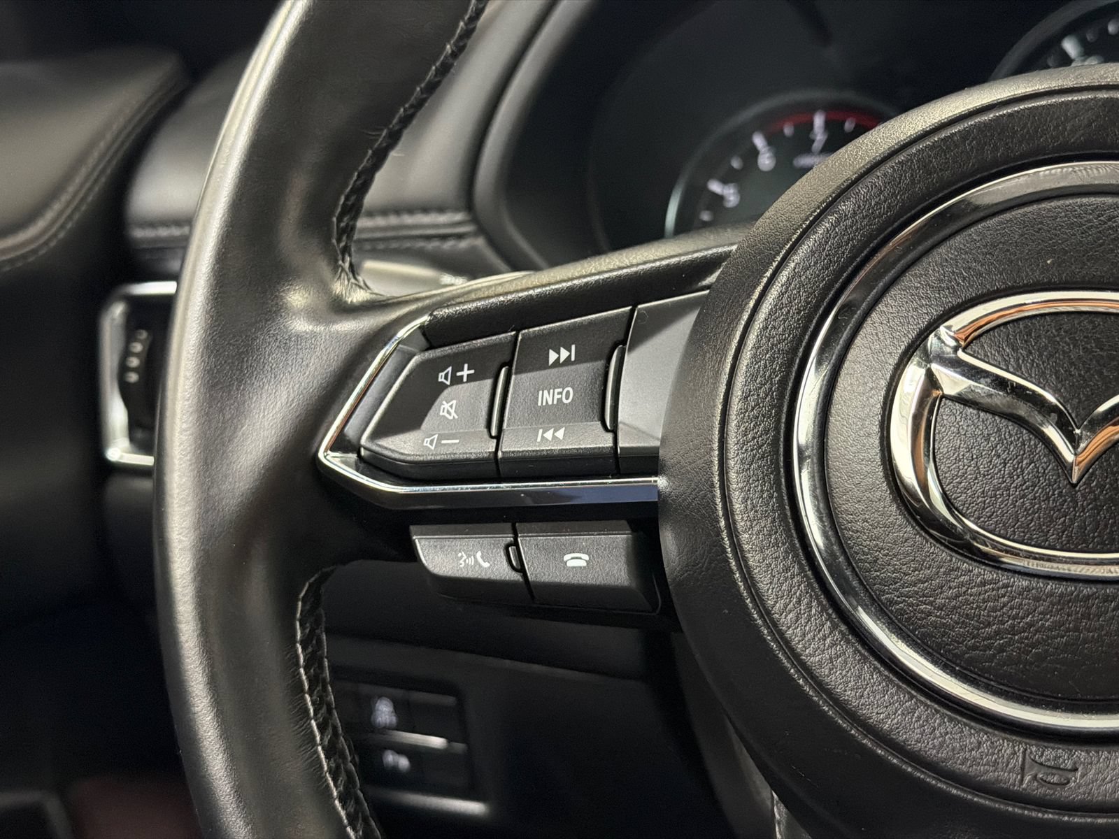 Used 2023 MAZDA CX-5 Signature AWD/4WD image 21