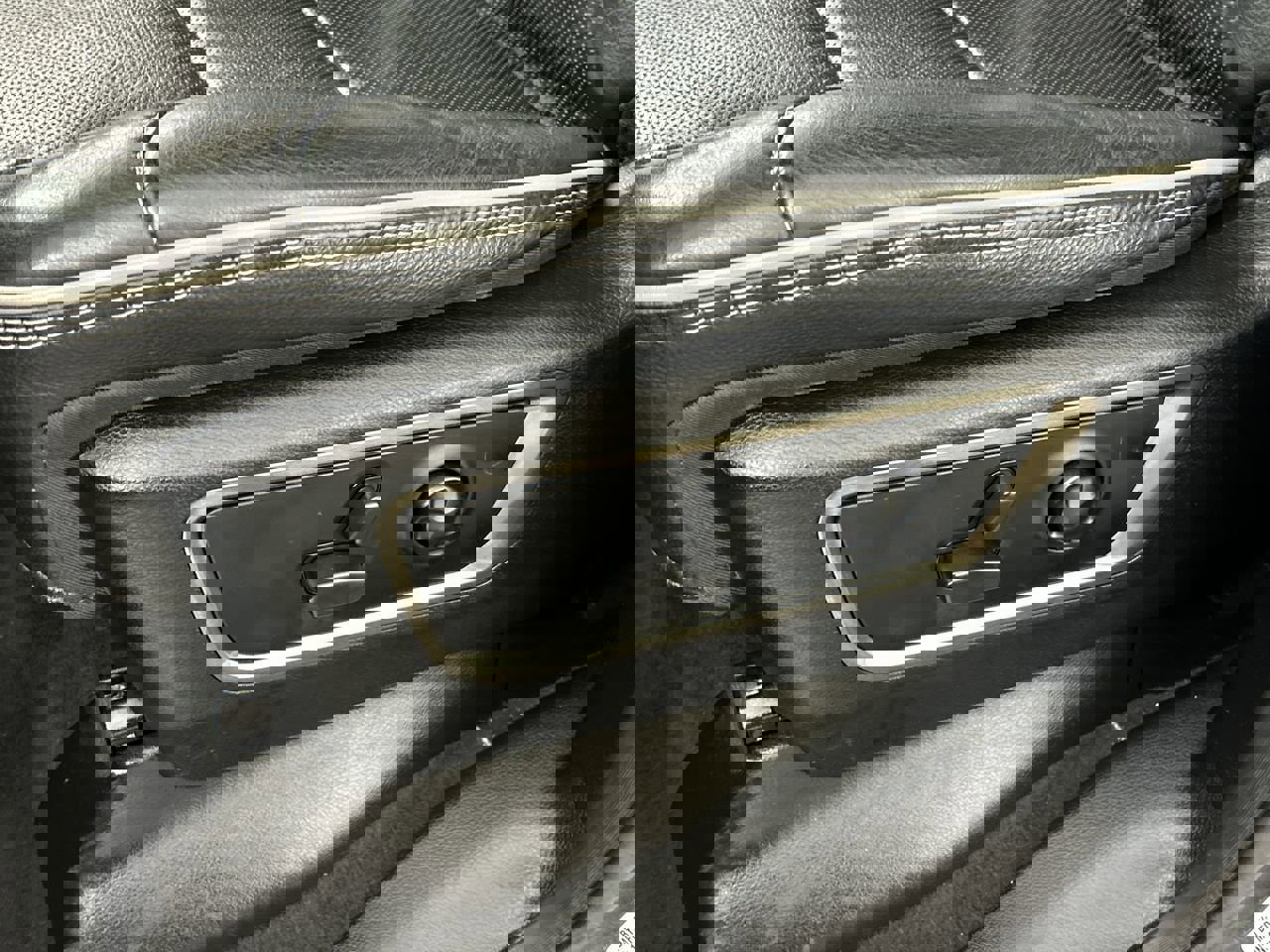 Used 2021 RAM 1500 Limited w/ Night Edition image 21