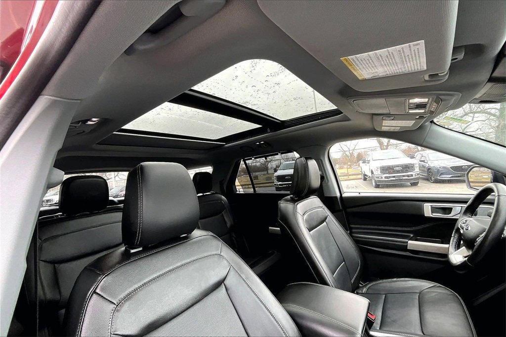 Certified 2022 Ford Explorer Limited w/ Equipment Group 301A image 21