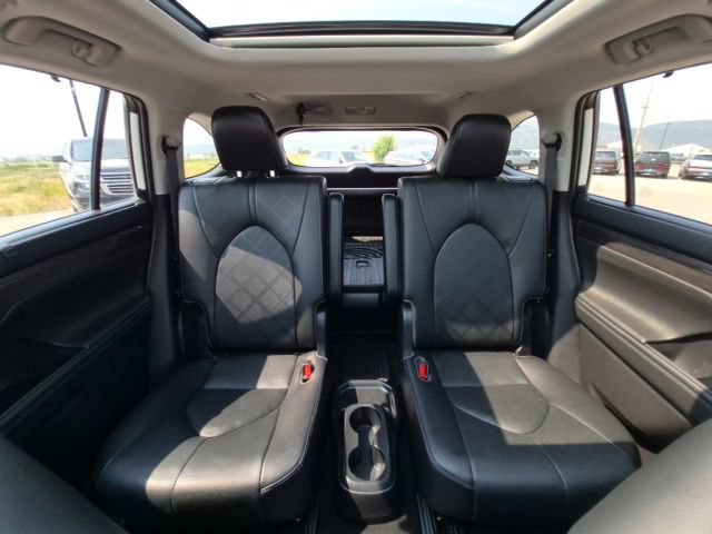 Used 2020 Toyota Highlander Platinum AWD/4WD image 23