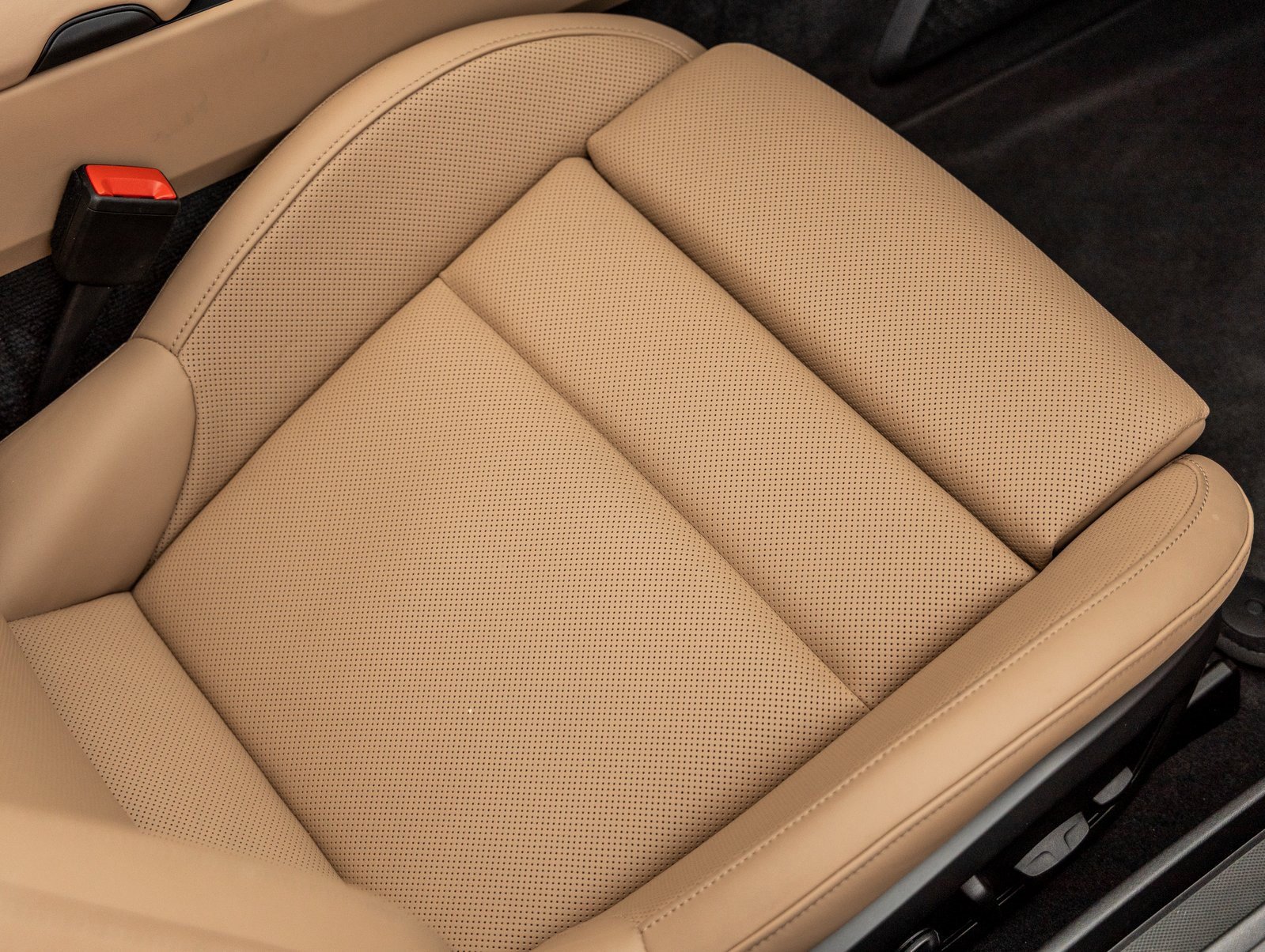 Used 2024 Porsche 911 Carrera S image 33