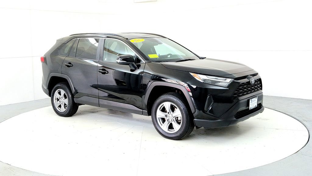 Certified 2025 Toyota RAV4 XLE AWD/4WD image 7