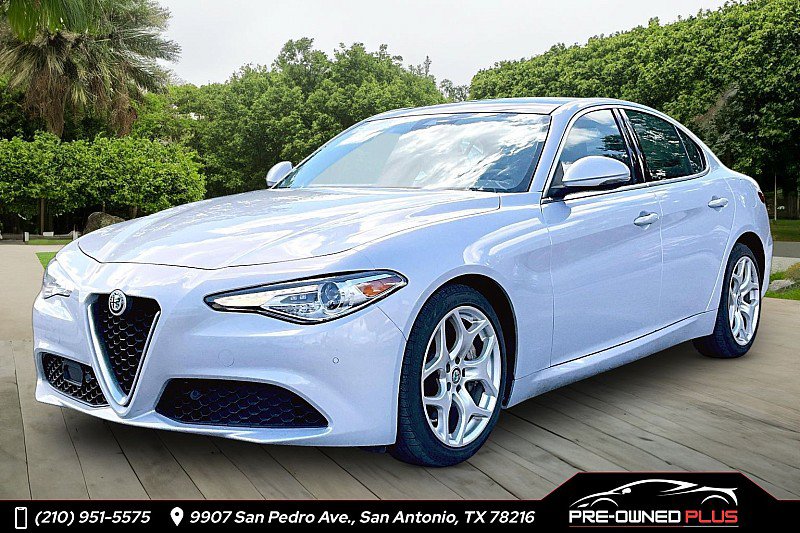 Used 2021 Alfa Romeo Giulia Ti RWD image 1