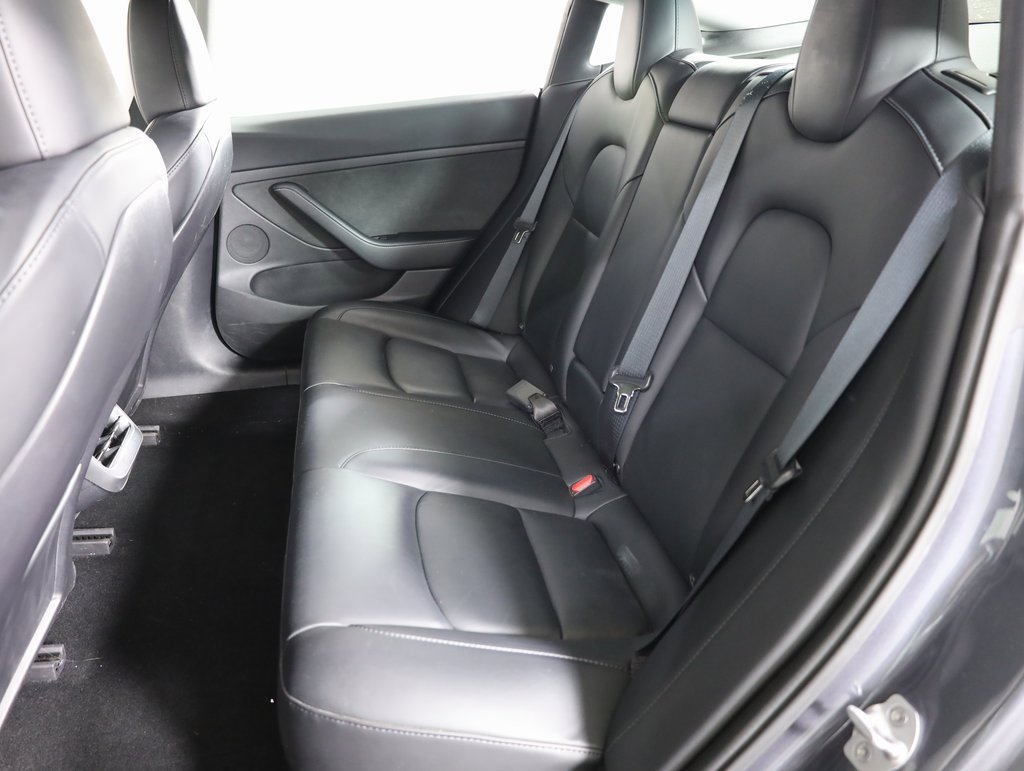 Used 2023 Tesla Model 3 Standard Range image 34