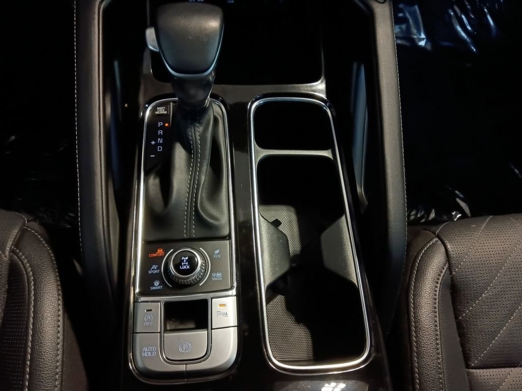 Used 2025 Kia Telluride AWD image 10