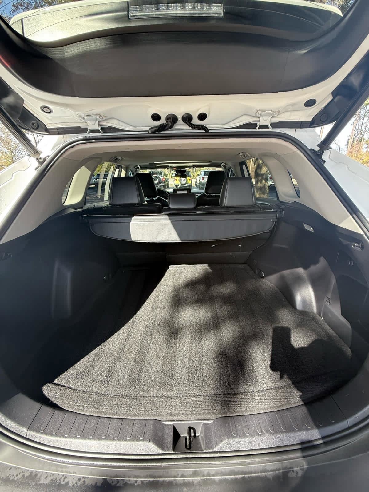 Used 2019 Toyota RAV4 XLE Premium image 17