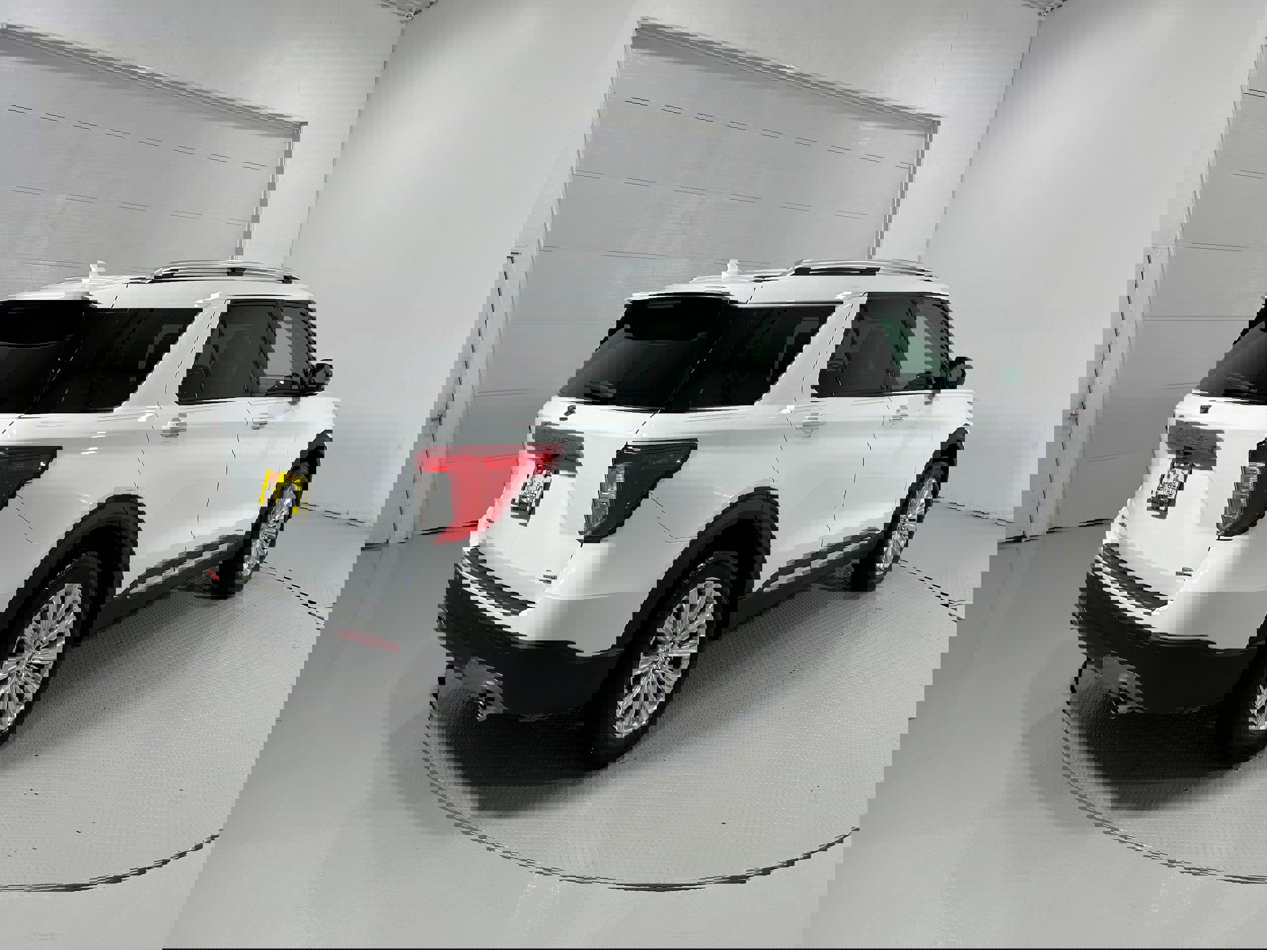 Used 2020 Ford Explorer Limited image 41