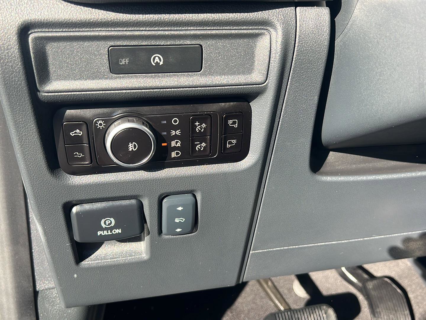 Used 2025 Ford F150 Raptor AWD/4WD image 20