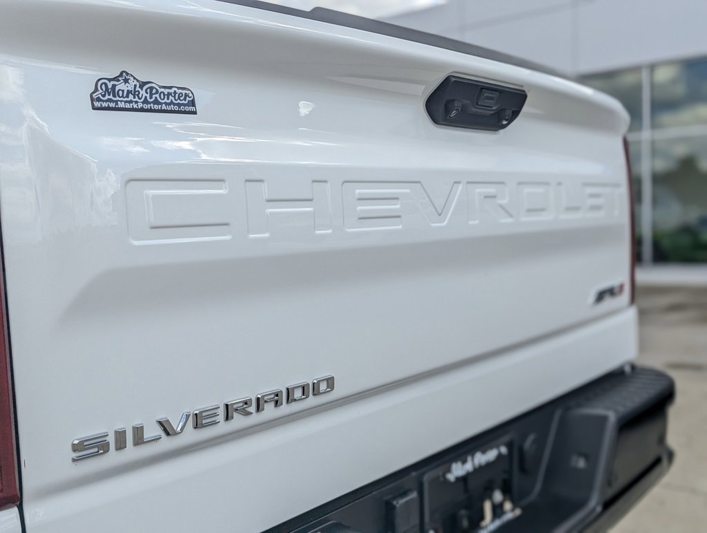 Used 2024 Chevrolet Silverado 1500 ZR2 w/ Technology Package image 10