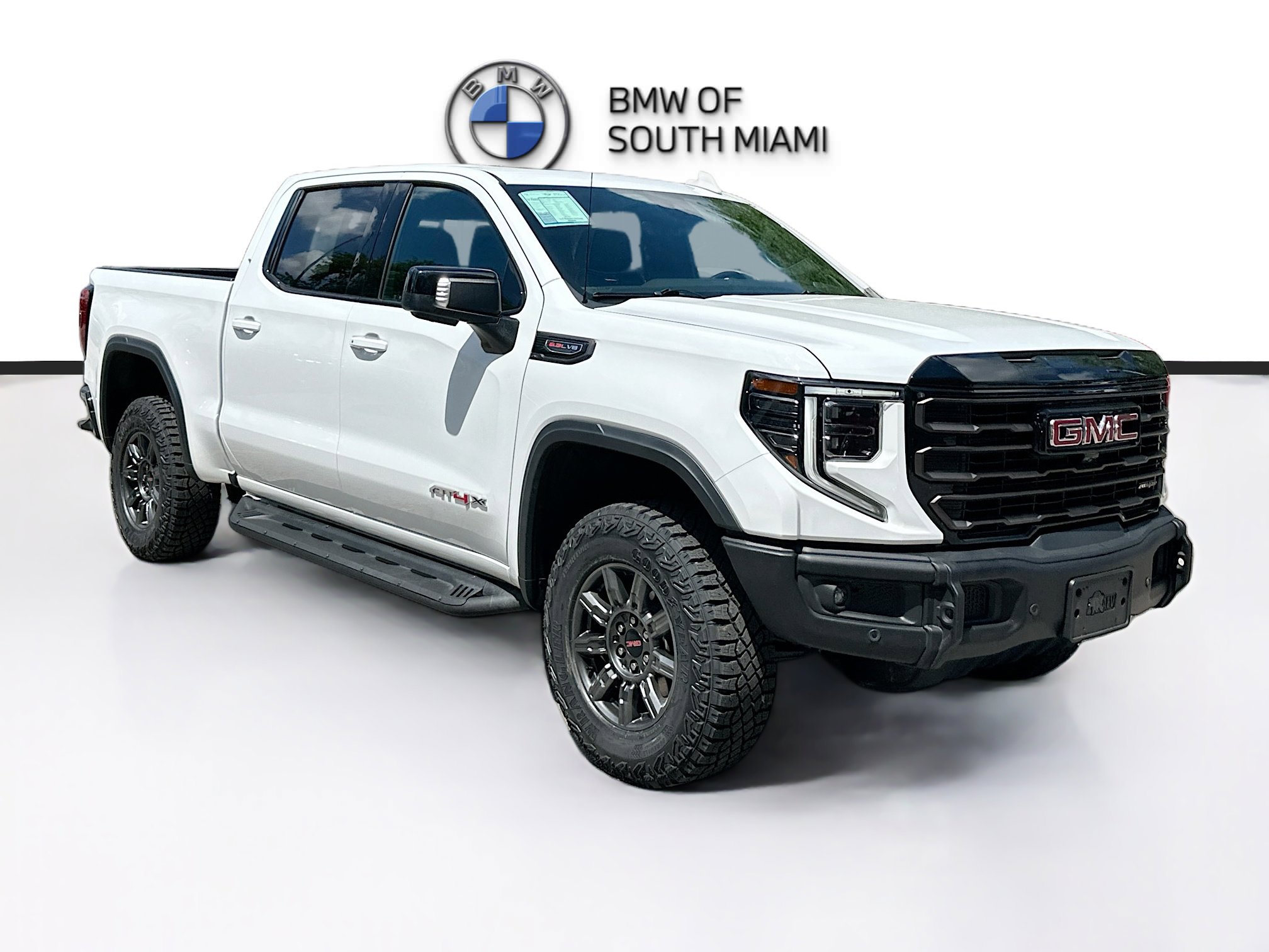 Used 2024 GMC Sierra 1500 AT4X image 1