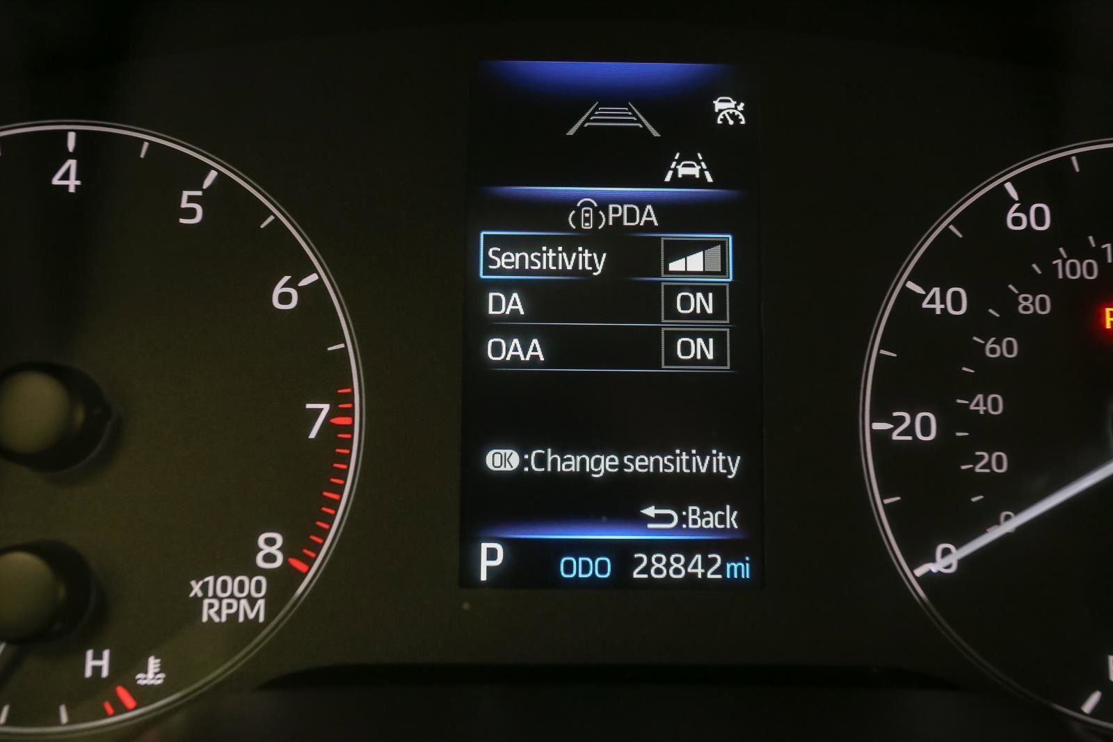 Used 2024 Toyota Corolla Cross L image 35