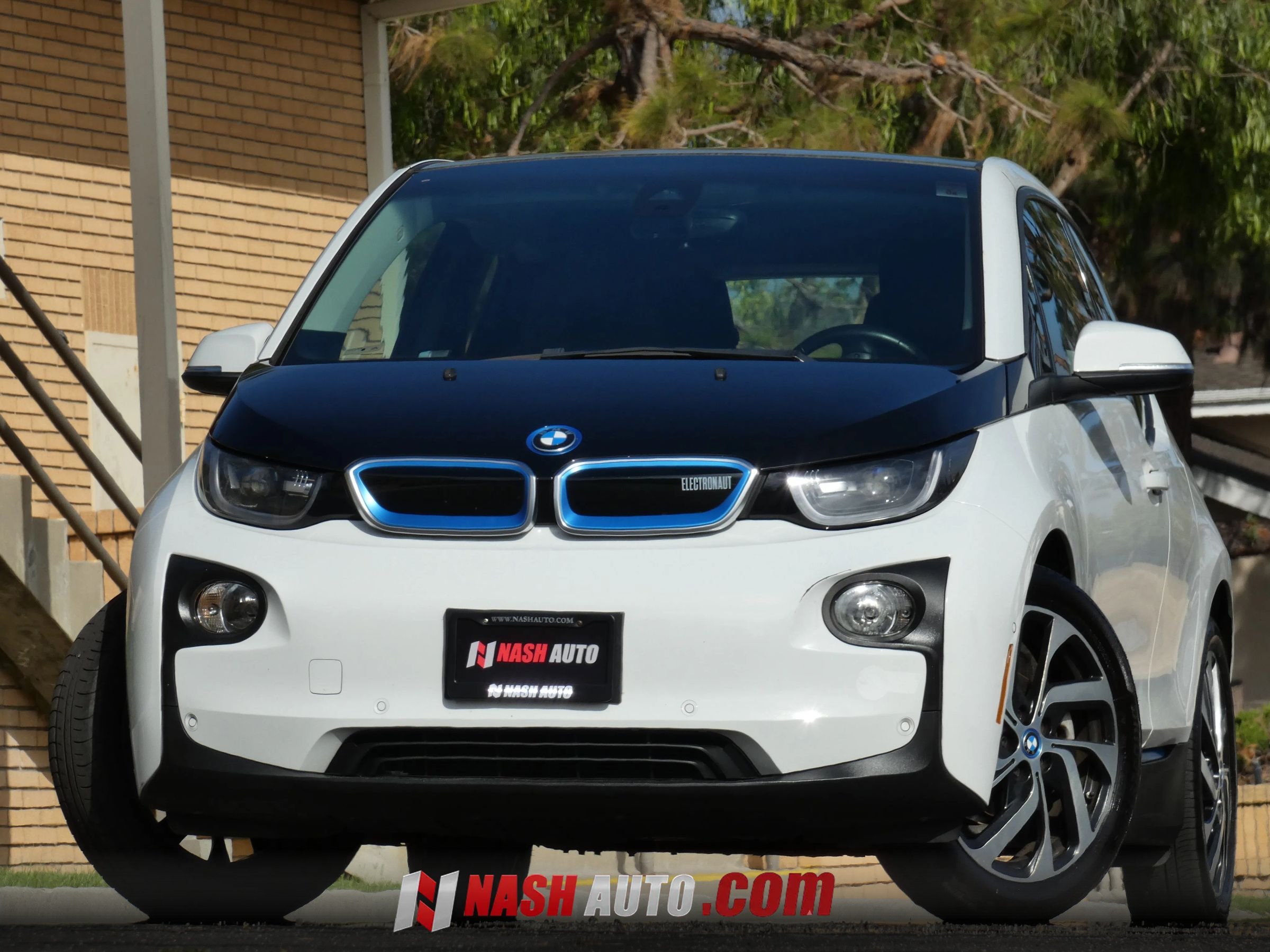 Used 2014 BMW i3 RWD image 2