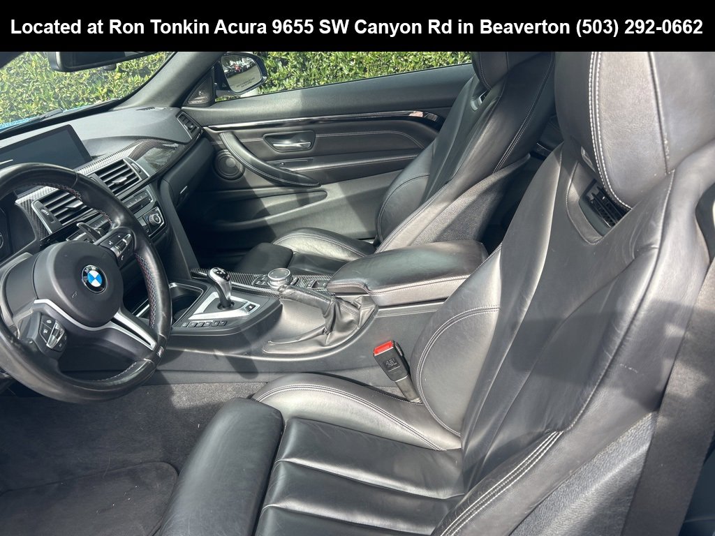 Used 2016 BMW M4 Convertible image 10