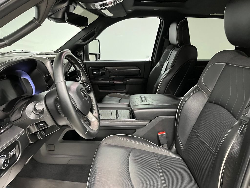 Used 2025 RAM 2500 Limited AWD/4WD image 21