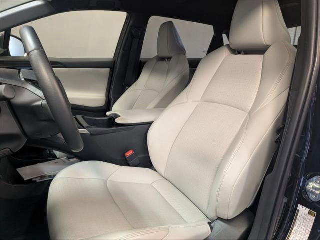 Used 2023 Toyota bZ4X Limited image 9