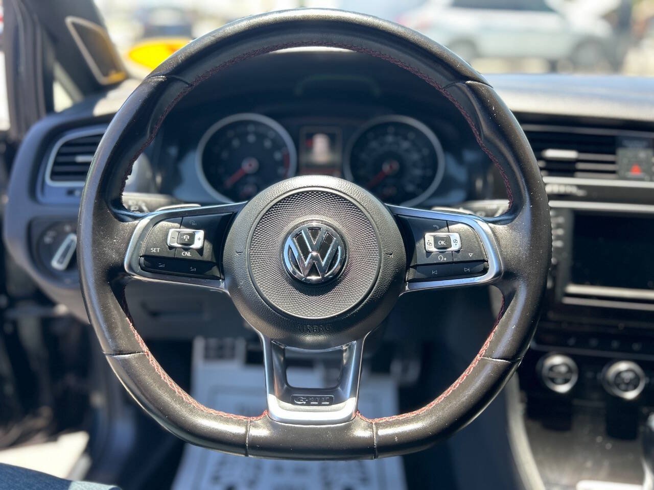 Used 2017 Volkswagen GTI Autobahn FWD image 10