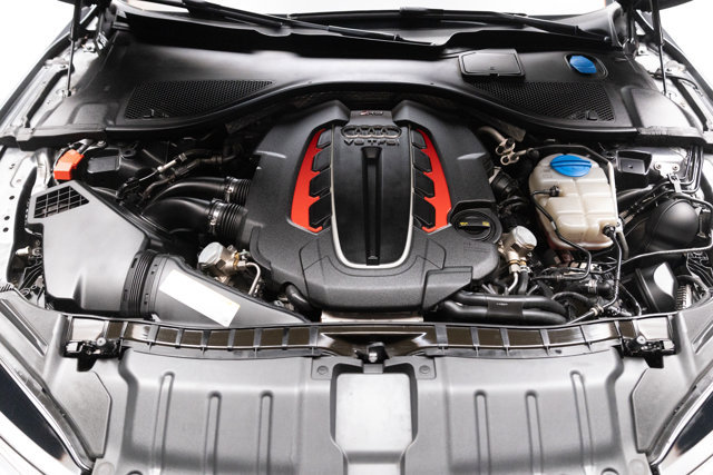 Used 2016 Audi RS 7 Prestige w/ Carbon-Optic Package image 6