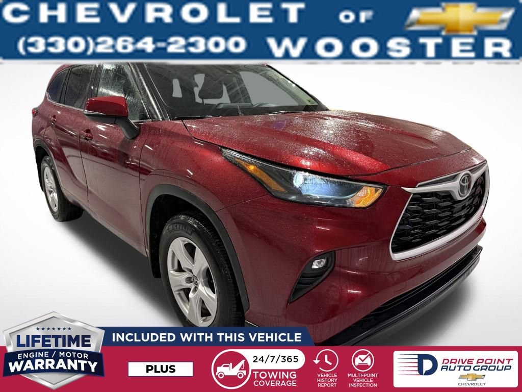 Used 2022 Toyota Highlander LE image 8