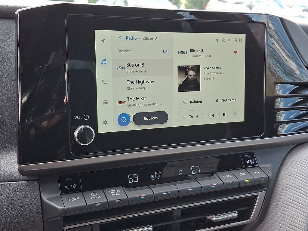 New 2026 Toyota Camry SE AWD/4WD image 17