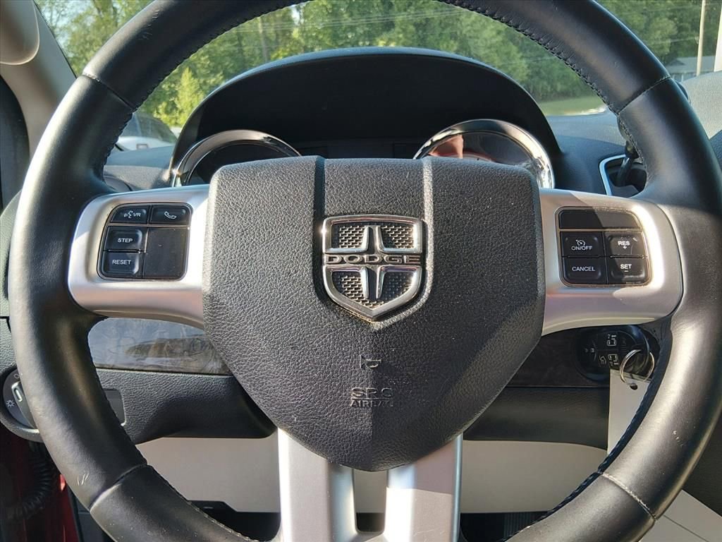 Used 2011 Dodge Grand Caravan Mainstreet w/ PWR Convenience Group FWD image 17