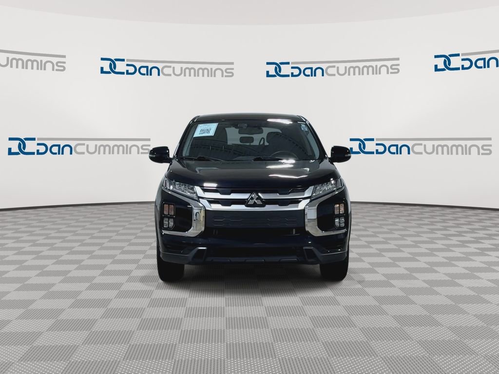 Used 2025 Mitsubishi Outlander Sport ES AWD/4WD image 3