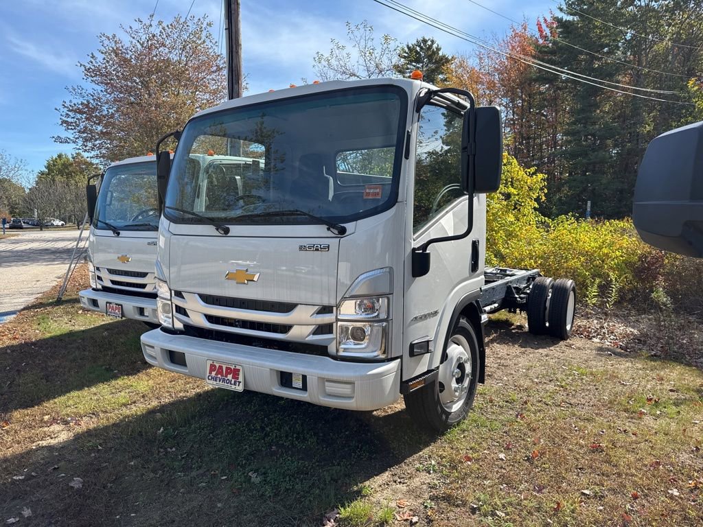 New 2024 Chevrolet Low Cab Forward RWD image 4
