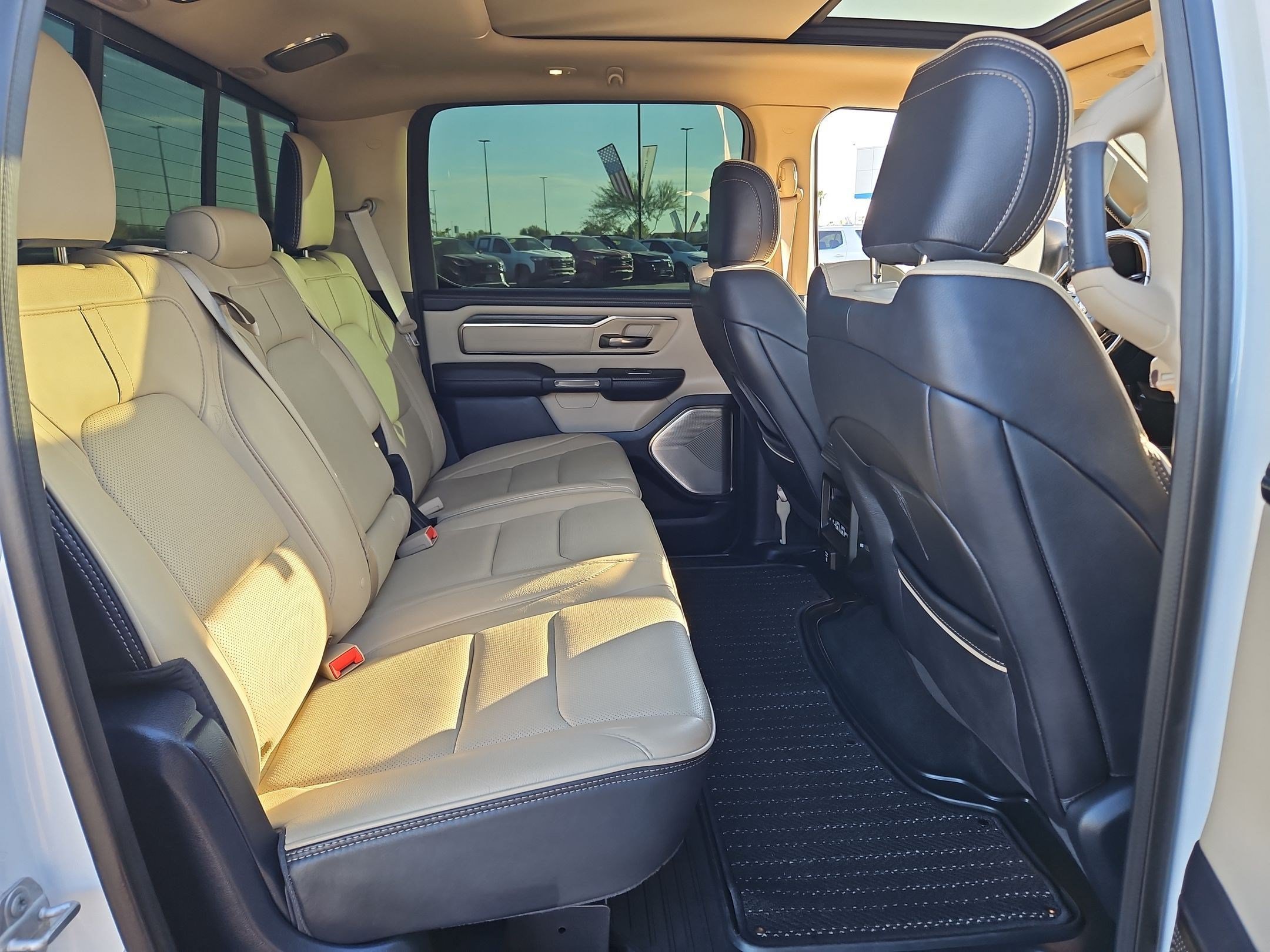 Used 2020 RAM 1500 Limited AWD/4WD image 29