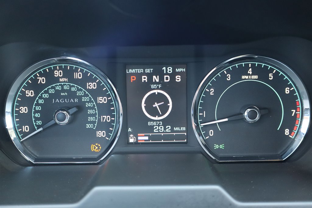 Used 2012 Jaguar XF RWD image 24