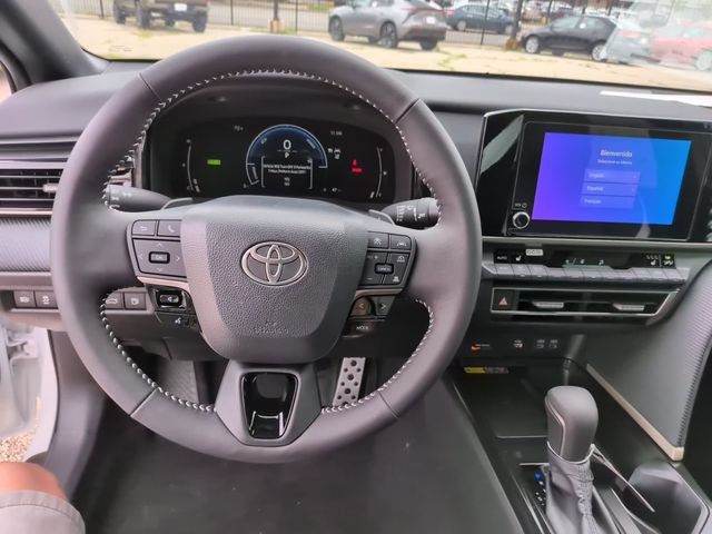 Used 2026 Toyota Camry Hybrid w/ Convenience Package AWD/4WD image 23