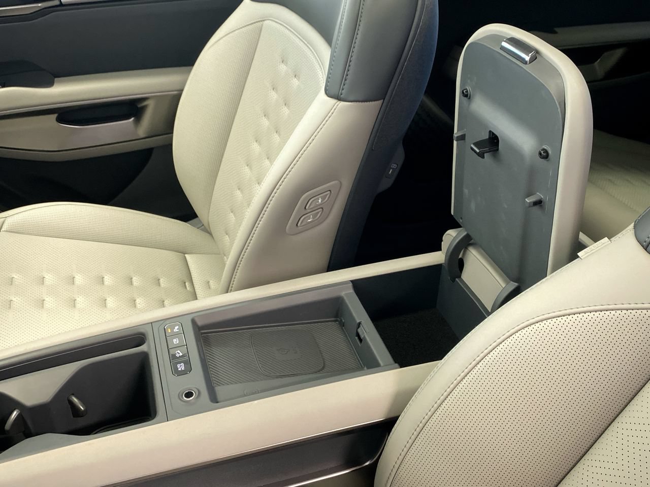 New 2026 Kia EV9 Wind AWD/4WD image 29