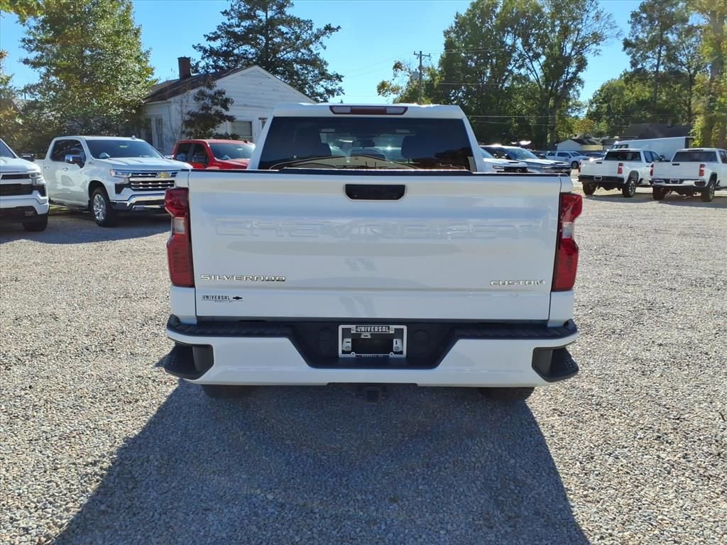 Used 2022 Chevrolet Silverado 1500 Custom image 6