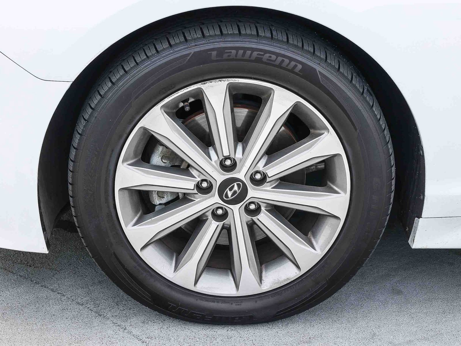 Used 2017 Hyundai Sonata Limited image 9