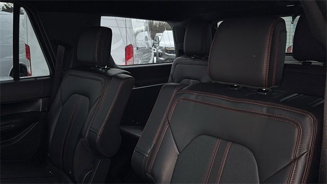 Used 2023 Ford Expedition Limited image 26