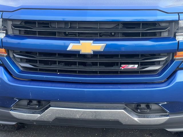 Used 2017 Chevrolet Silverado 1500 LT w/ All Star Edition AWD/4WD image 33