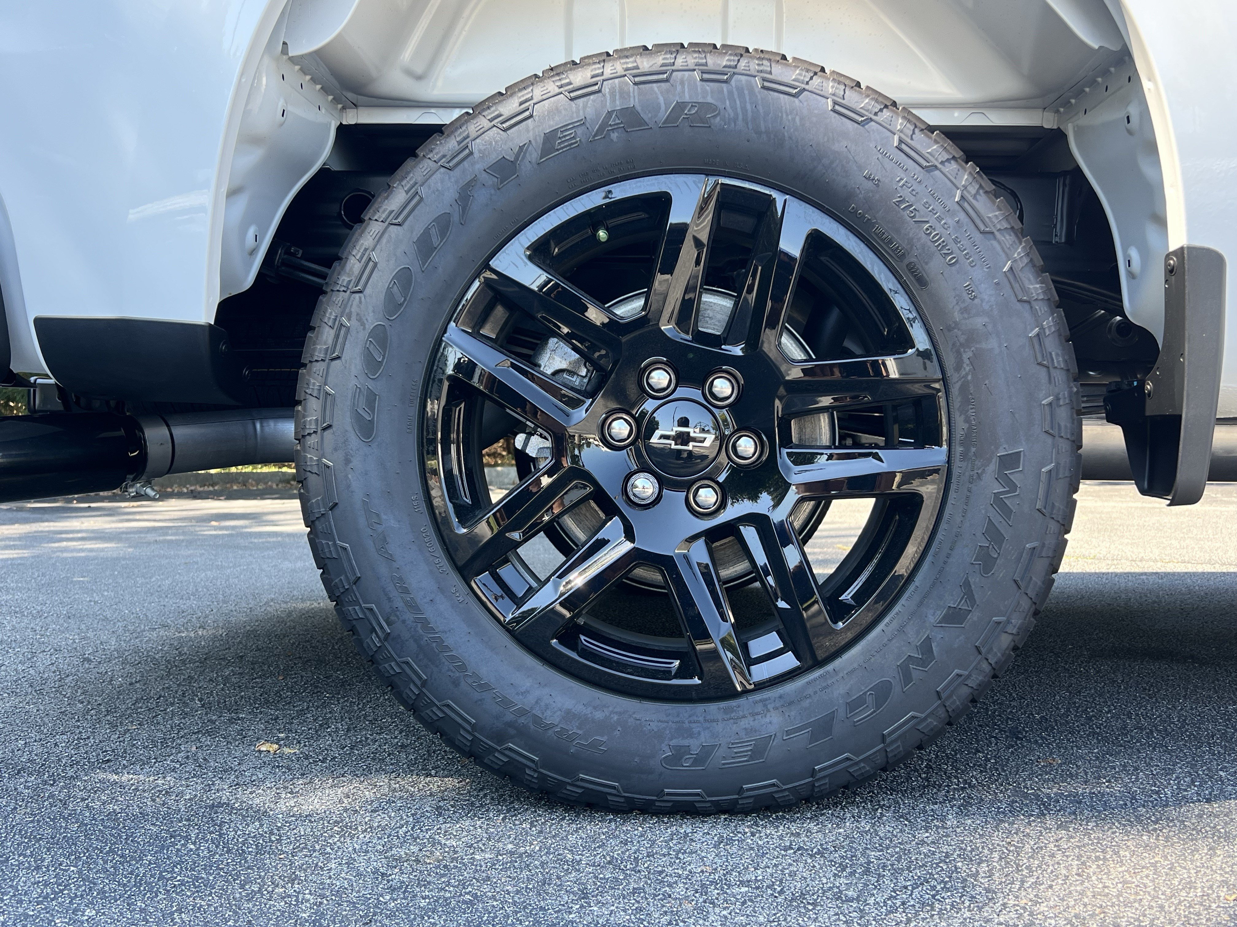 New 2026 Chevrolet Silverado 1500 Custom w/ Turbomax Blackout Package AWD/4WD image 41