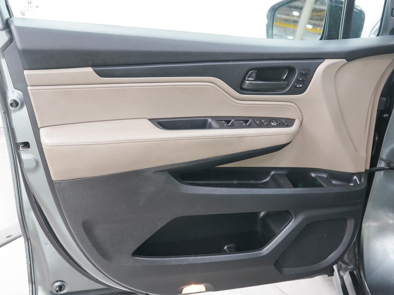 Used 2018 Honda Odyssey EX-L image 21