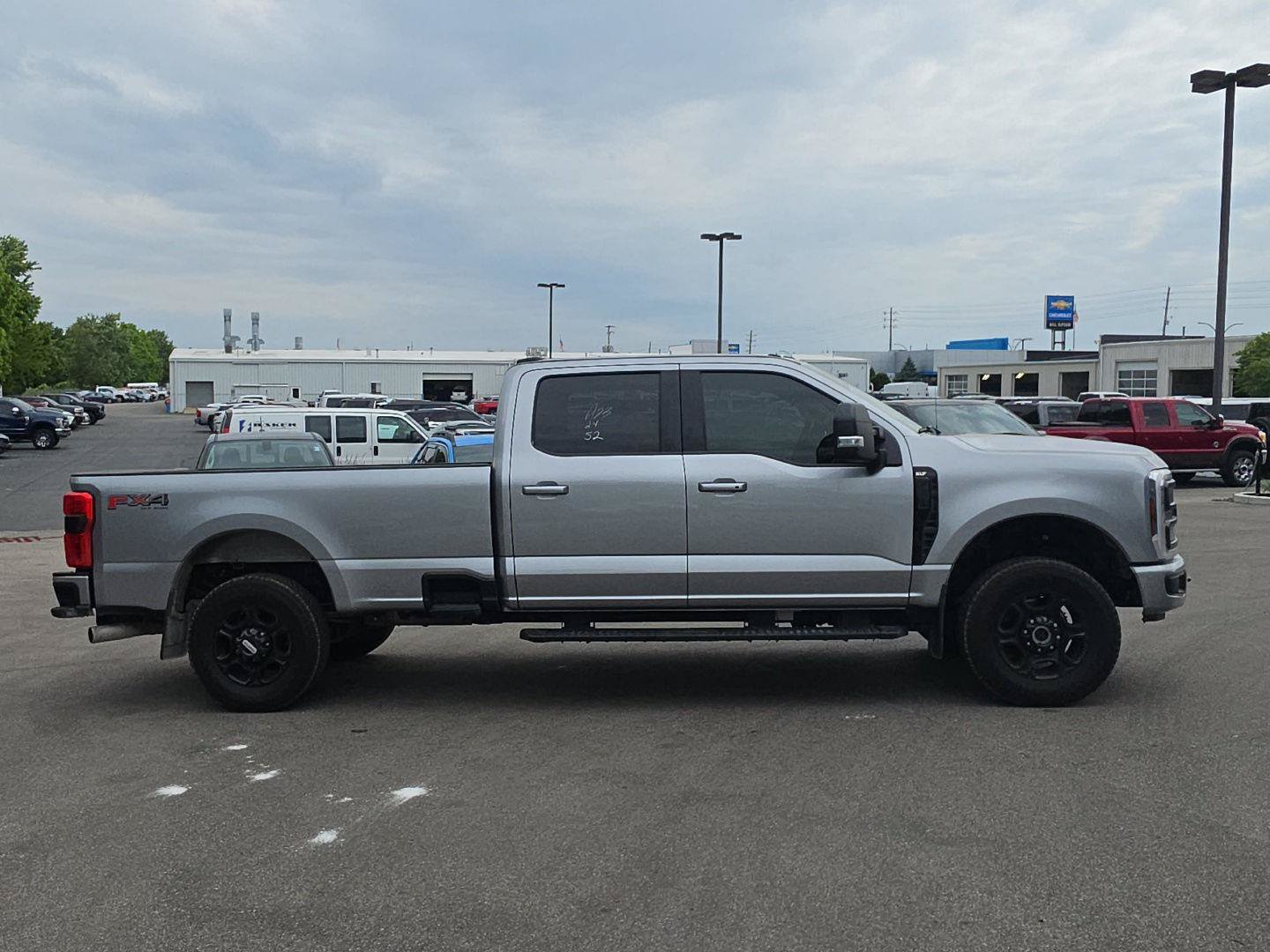Used 2024 Ford F250 XLT w/ XLT Premium Package AWD/4WD image 2