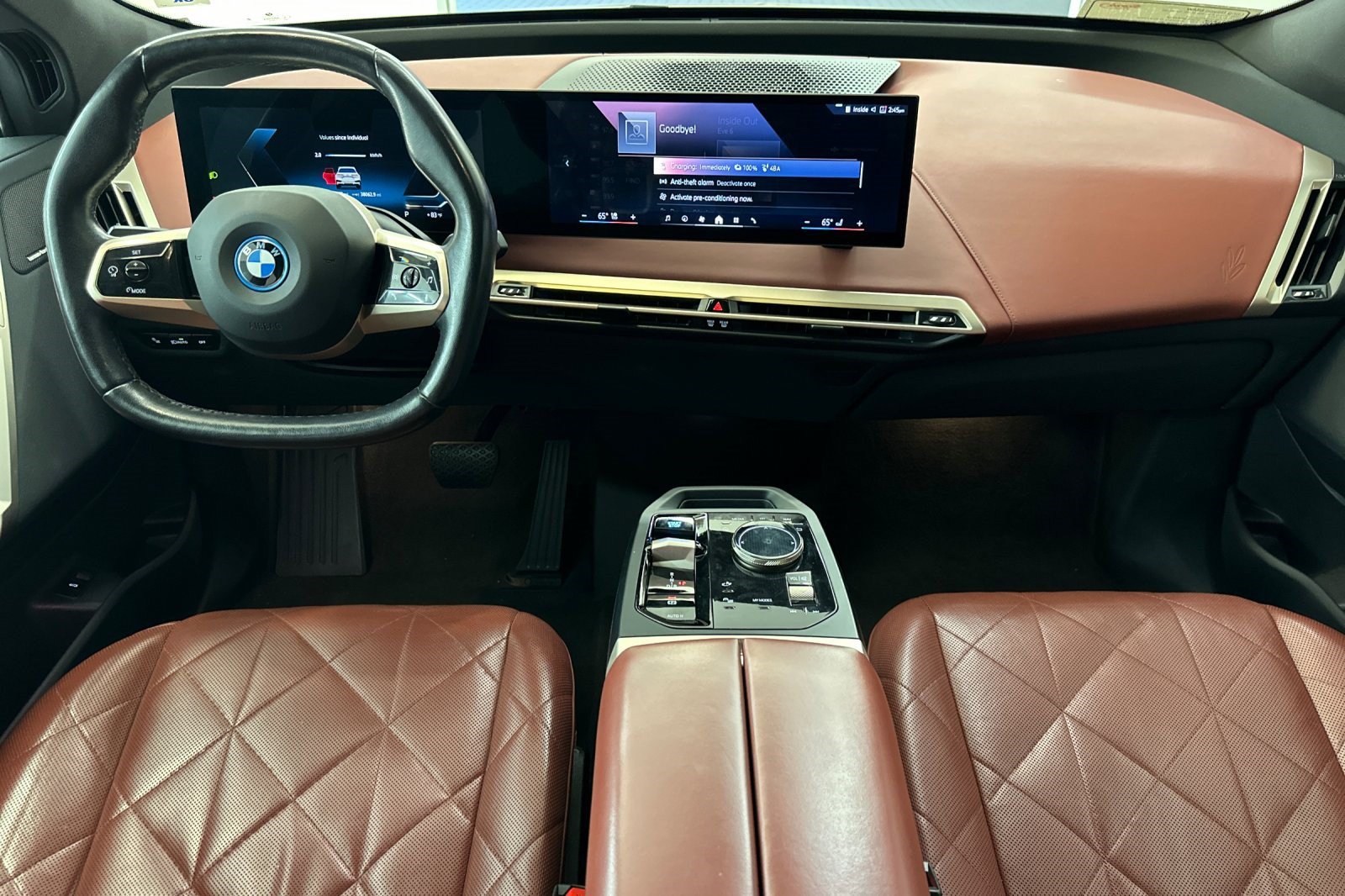 Certified 2024 BMW iX xDrive50 w/ Sport Package AWD/4WD image 15