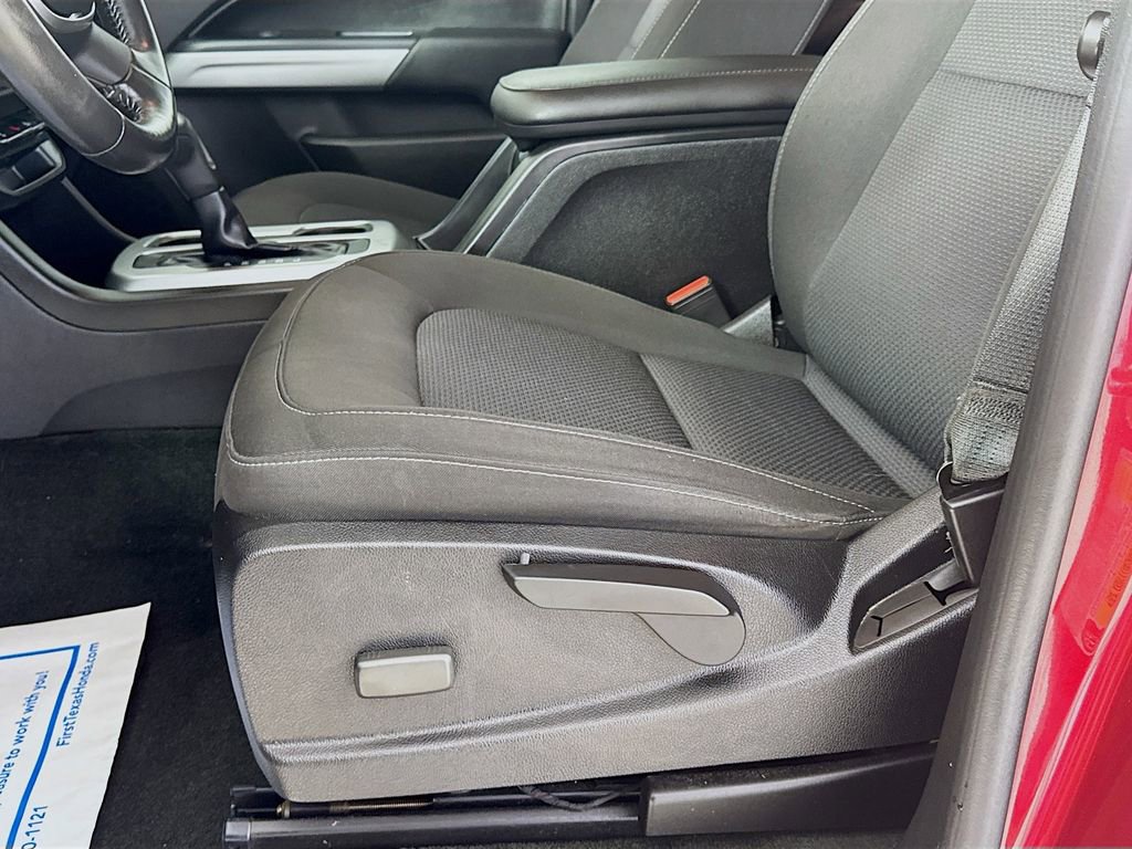 Used 2018 Chevrolet Colorado LT w/ LT Convenience Package RWD image 24