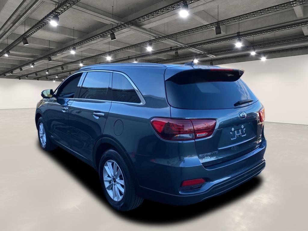Used 2020 Kia Sorento LX w/ LX I4 Convenience Package image 5