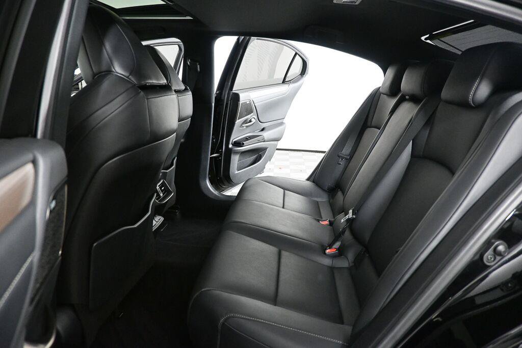 Used 2023 Lexus ES 350 F Sport w/ Accessory Package (Z2) FWD image 13
