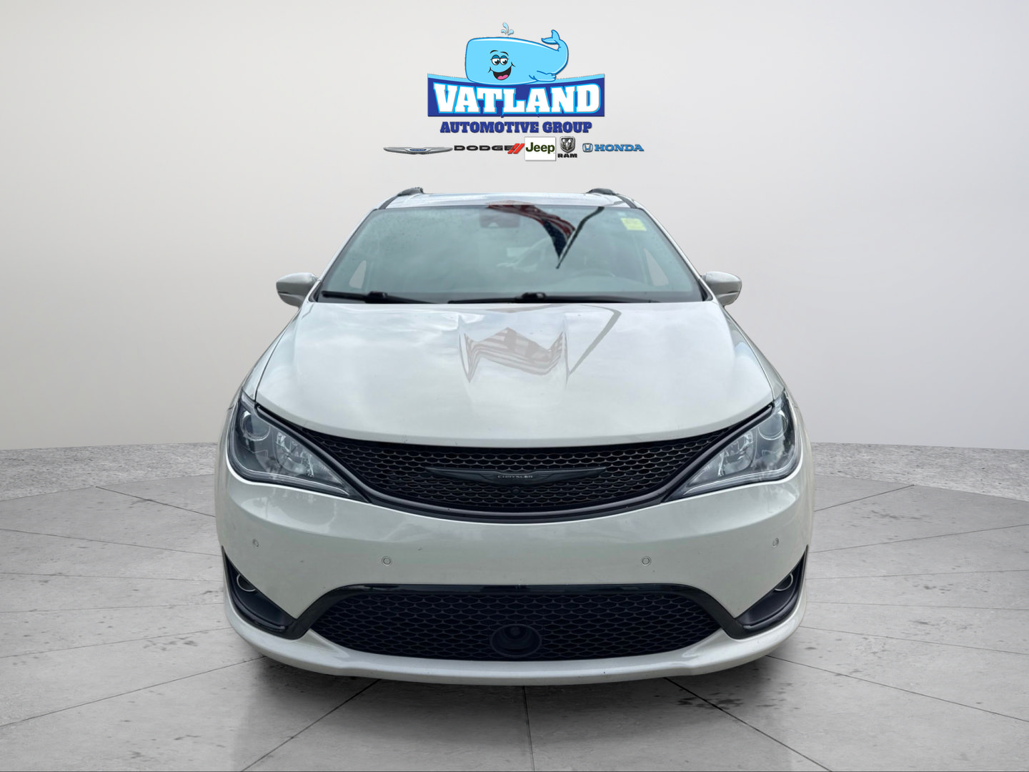 Certified 2020 Chrysler Pacifica Limited FWD image 44