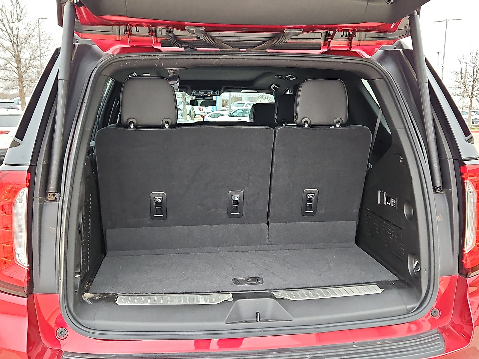 Used 2023 GMC Yukon AT4 w/ LPO, Floor Liner Package image 7
