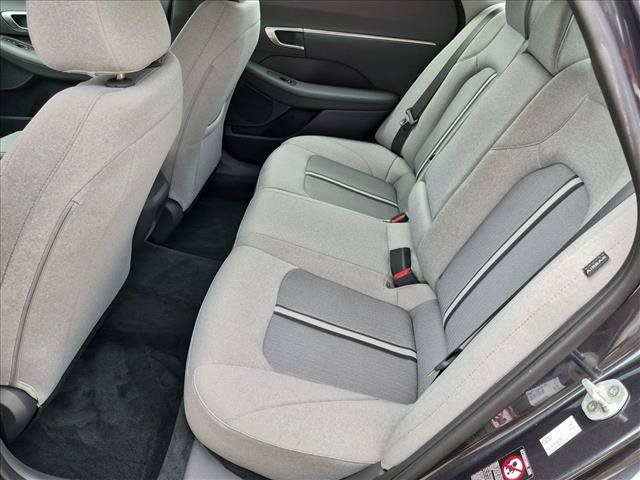 Used 2021 Hyundai Sonata SEL w/ Preferred Accessory Package FWD image 17