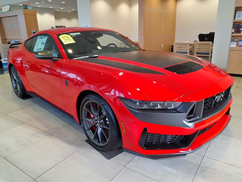 New 2026 Ford Mustang Dark Horse image 3