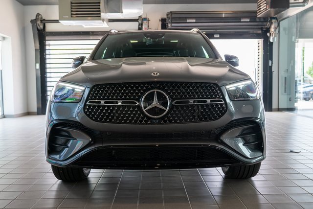 New 2025 Mercedes-Benz GLE 580 4MATIC image 2