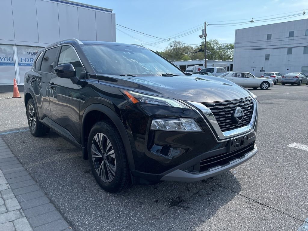 Used 2022 Nissan Rogue SV w/ SV Premium Package AWD/4WD image 1