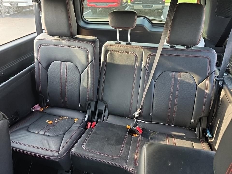 Used 2022 Ford Expedition Max Limited image 10